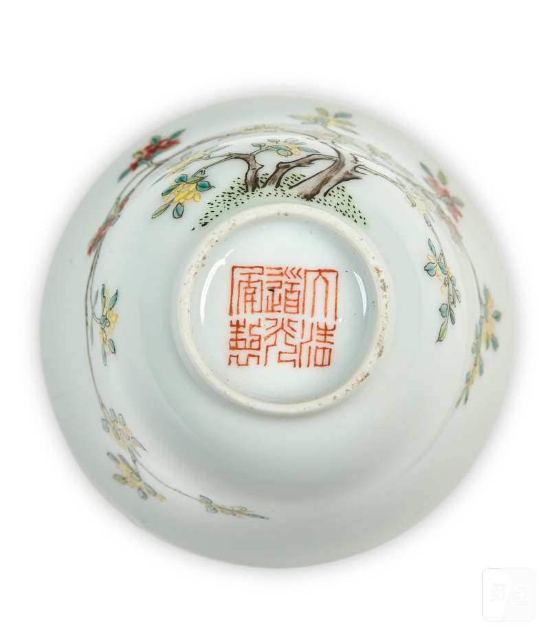清道光 粉彩桂花杯 礬紅篆書款  CHINA, QING DYNASTY, DAOGUANG SIX-CHARACTER SEAL MARK IN IRON-RED AND OF THE PERIOD (1821-1850) - 图4